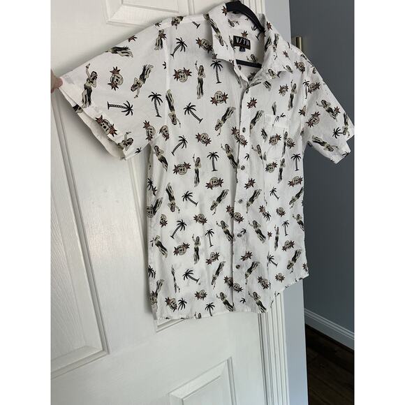 VSTR Halloween Button-Up Shirt Skull Hula Dancers Trees Pattern Sz M FAST SHIP! - Picture 2 of 6